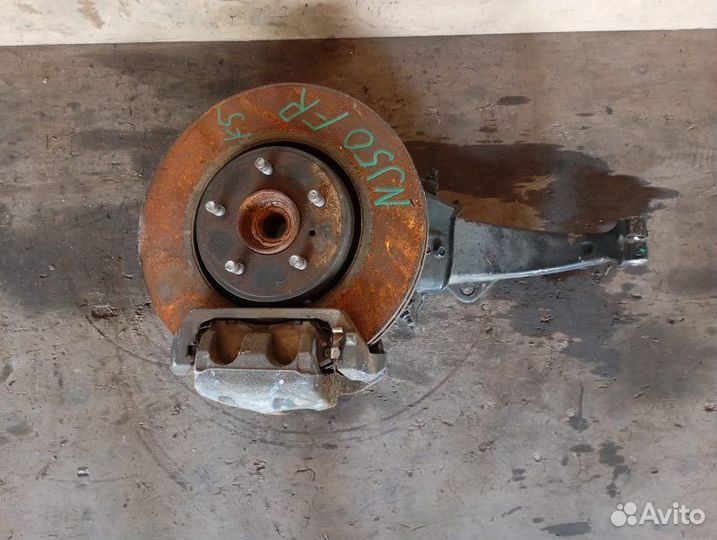 Суппорт передний правый Infiniti Ex37 NJ50