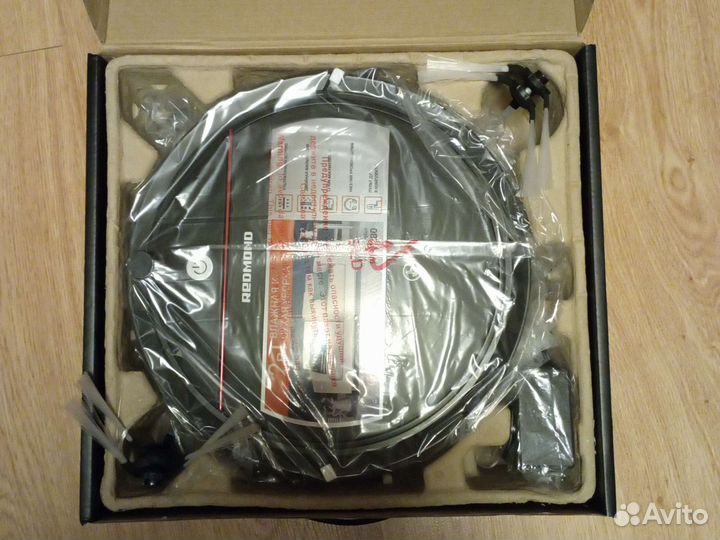 Робот пылесос redmond RV-R280