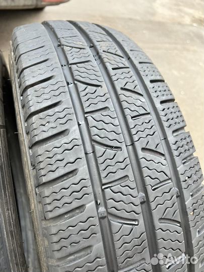 Pirelli Carrier Winter 205/75 R16C