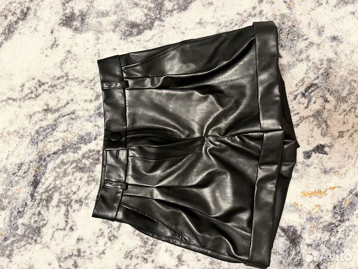 Шорты кожаные 44-42