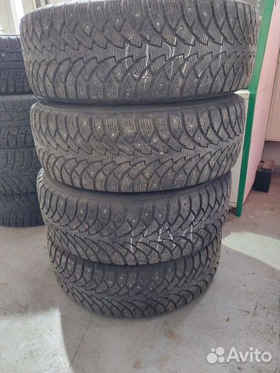 Nokian Tyres Hakkapeliitta 4 215/65 R16 102T