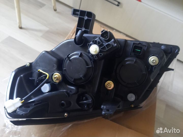 Фара правая джили мк cross