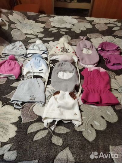 Шапки р. 48,50,52, 54,варежки, носки