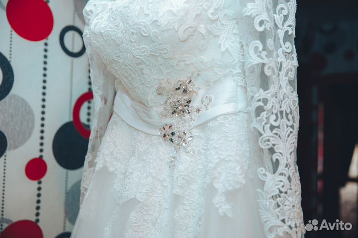 Свадебное платье