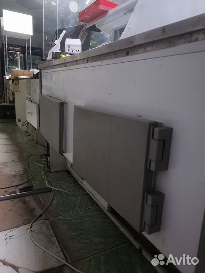 Витринный холодильник