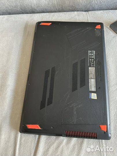 Игровой ноутбук 17.2 asus ROG I7 7700H GTX1050TI