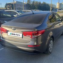 Kia Rio 1.6 AT, 2015, 137 000 км, с пробегом, цена 1 180 000 руб.