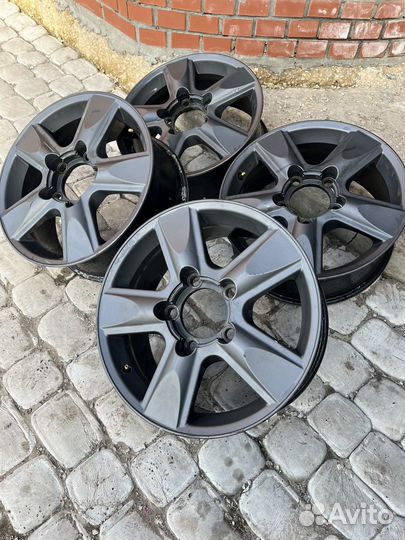 Диски r18 4 шт. toyota land cruiser 200