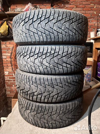 Hankook Winter I'Pike RS2 W429 215/55 R17 98T