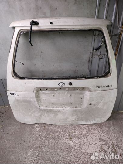 Дверь багажника Toyota town ace