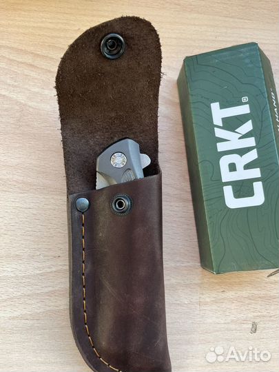 Премиум нож crkt с кожаным чехлом