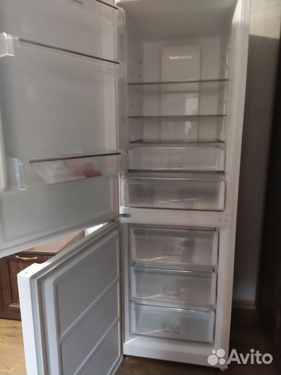 Холодильник leran