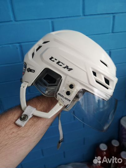 Хоккейный шлем CCM. Визор Bauer