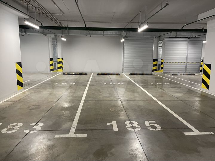 Машиноместо, 28 м²