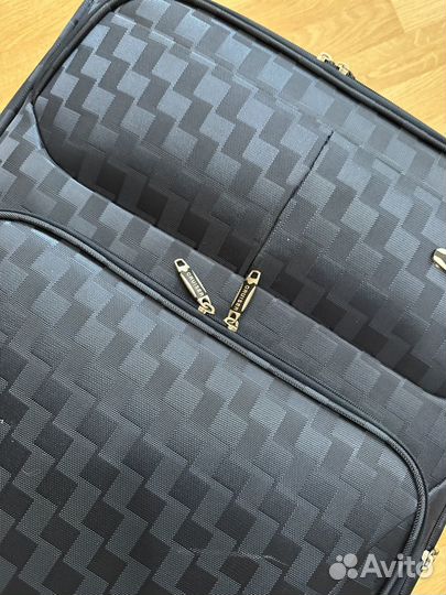 Чемодан на колесах