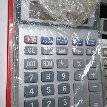 Калькуляторы, 9 штук одним лотом