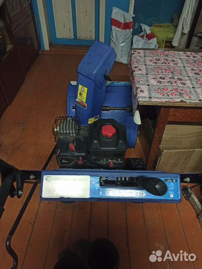 Снегоуборщик бензиновый самоходный бу