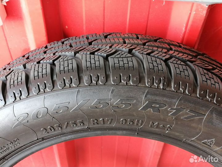 Pirelli Winter Sottozero 210 Serie II 205/55 R17