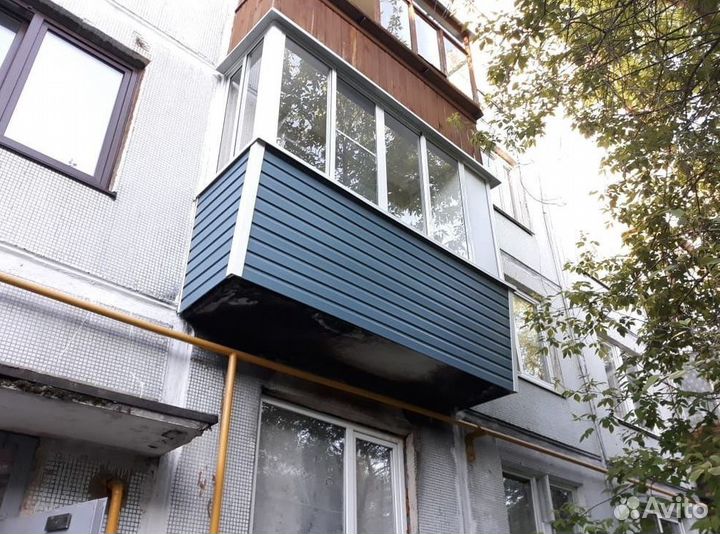 Остекление балкона и установка пластиковых окон