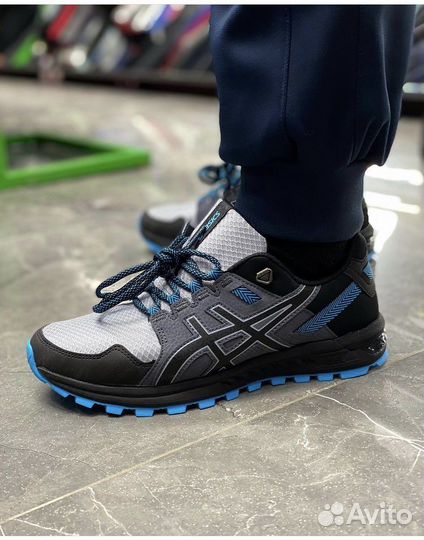 Кроссовки asics