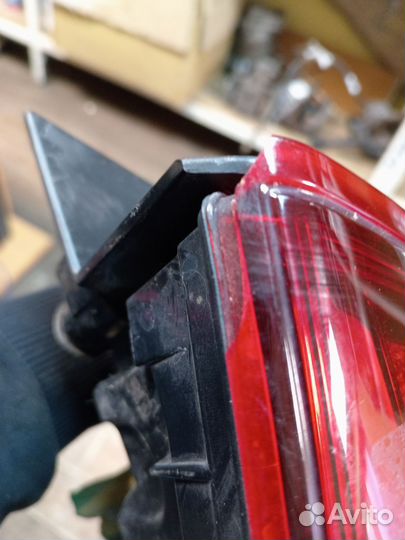 Фонарь правый Nissan Fuga Y51