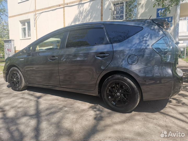 Toyota Prius Alpha 1.8 CVT, 2012, 153 000 км