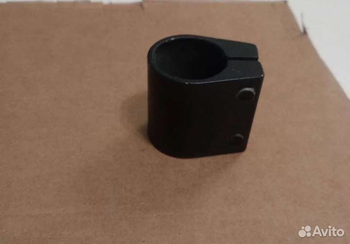 Зажим для трюкового самоката