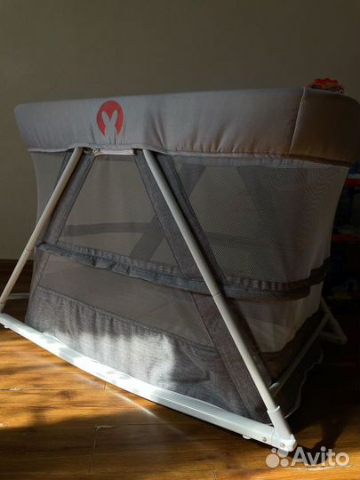 Кровать-манеж BabyHit Rocking Crib