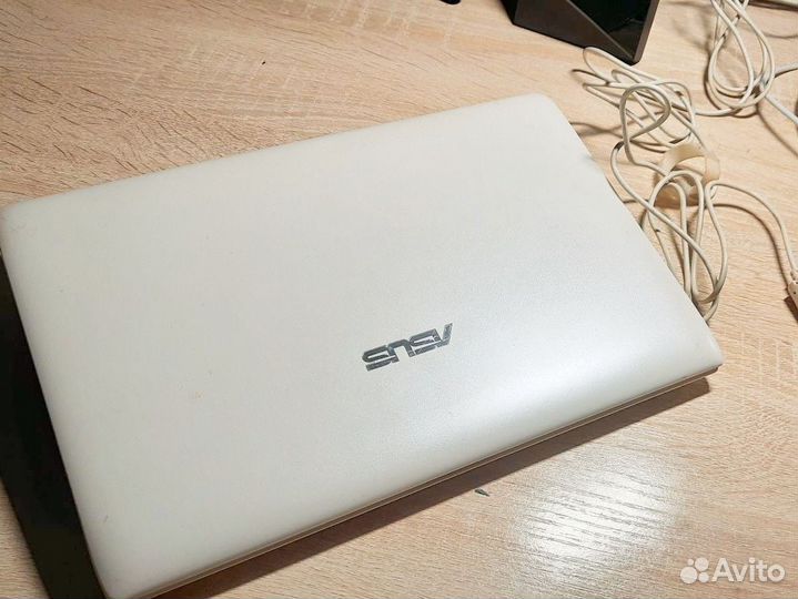 Нетбук asus eee ps1025c