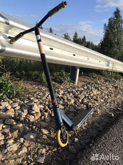 Самокат трюковой