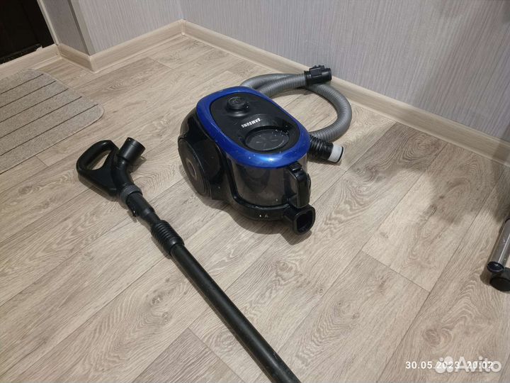 Пылесос Samsung sc18m2110sb