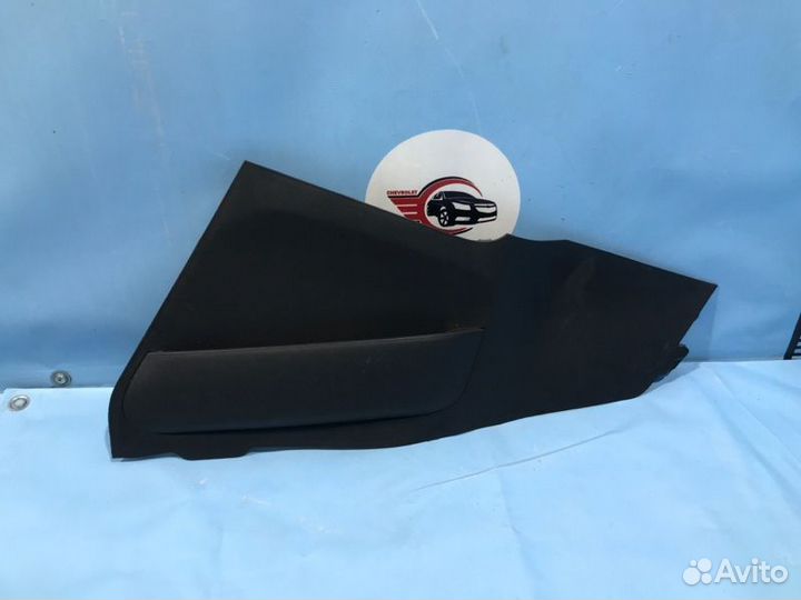 Накладка центральной консоли передняя правая