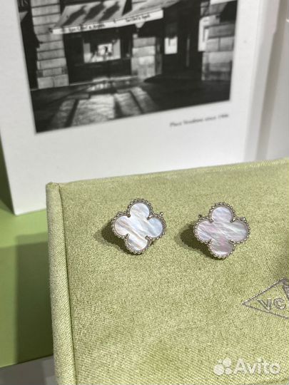 Золотые серьги Van cleef