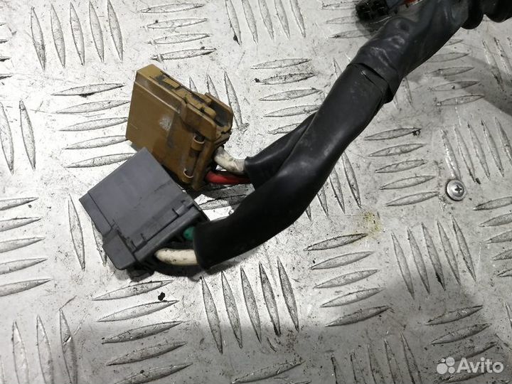 Блок предохранителей подкапотный Nissan Note E11