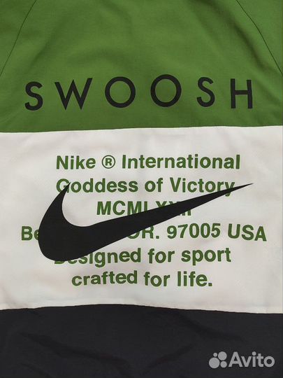 Ветровка nike swoosh