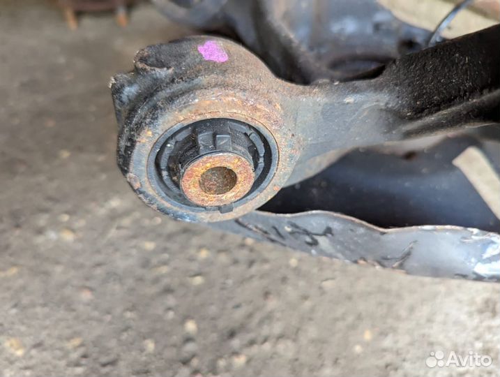 Кулак задний ступица mazda 6 GJ