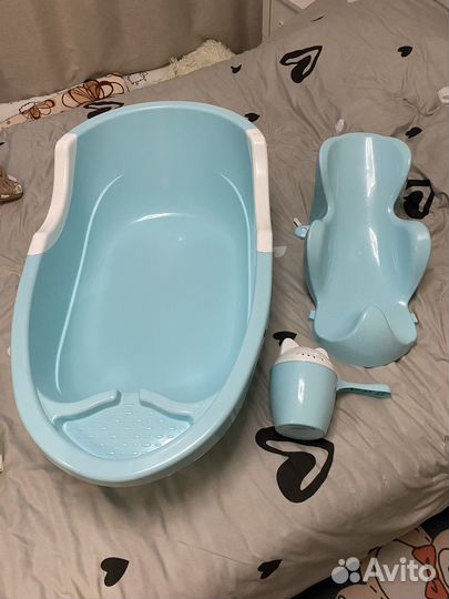 Ванночка для купания с горкой, гамаком и ковшиком