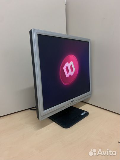 Монитор TFT 19