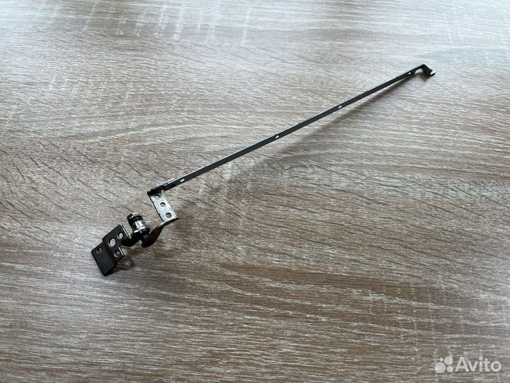 Петля правая Acer eMachines Packard Bell