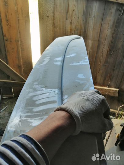 Дверь заднее стекло спойлер тайота noah zrr75