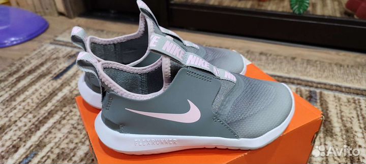 Кроссовки детские nike 26 размер