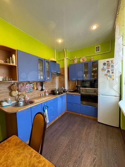 3-к. квартира, 75,7 м², 2/4 эт.