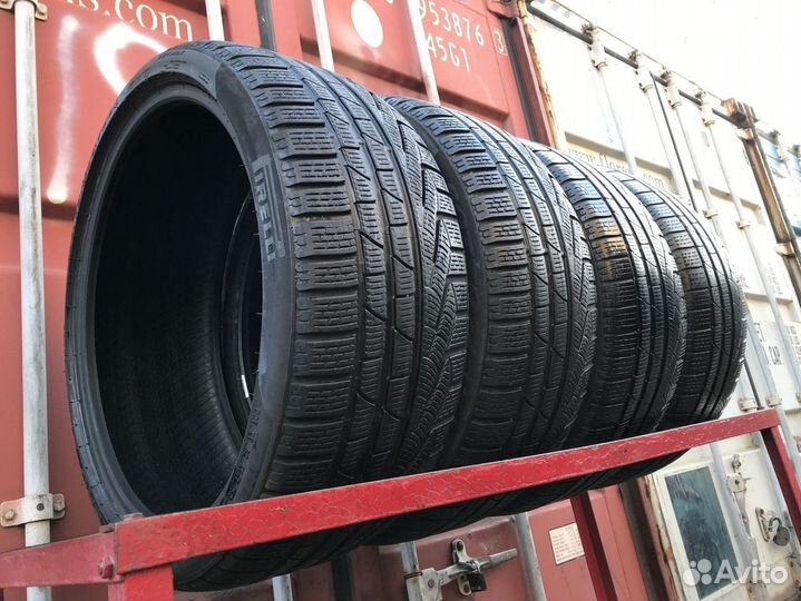 Pirelli Winter Sottozero Serie II 245/35 R20 92C