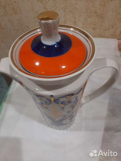 Графин фарфоровый