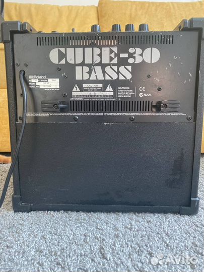 Басовый комбик Roland Cube 30 bass