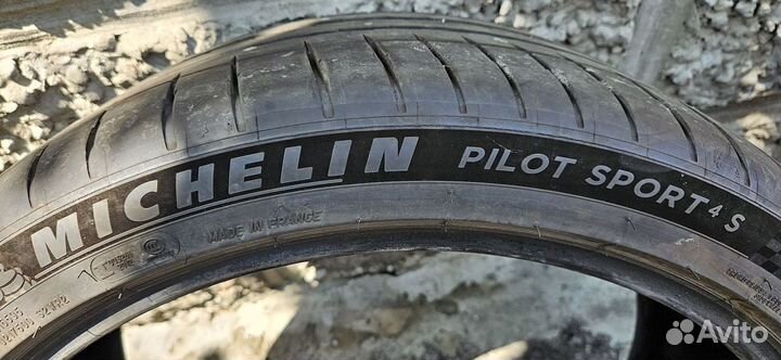 Michelin Pilot Sport 4 S 285/35 R22 106Y