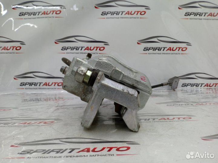 Суппорт тормозной передний левый Hyundai Staria