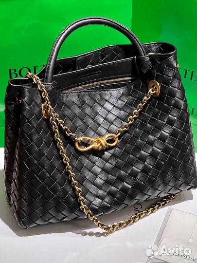 Кожаная сумка Bottega Veneta черная