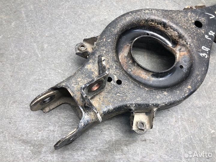 Рычаг подвески нижний задний правый Hyundai