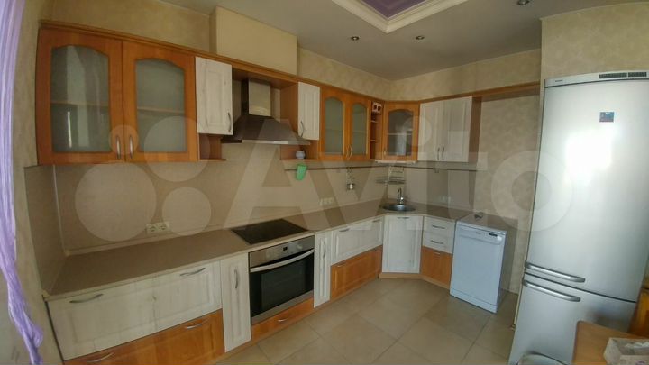 4-к. квартира, 126 м², 10/24 эт.